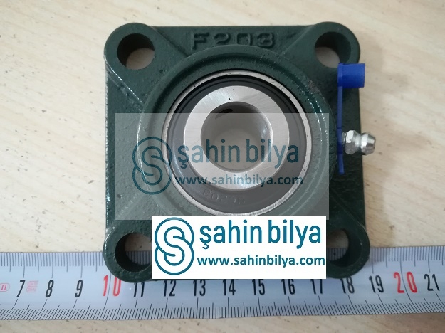 SHN  UCF 203 İç Ölçü 17mm Yataklı Rulman Kare Tip
